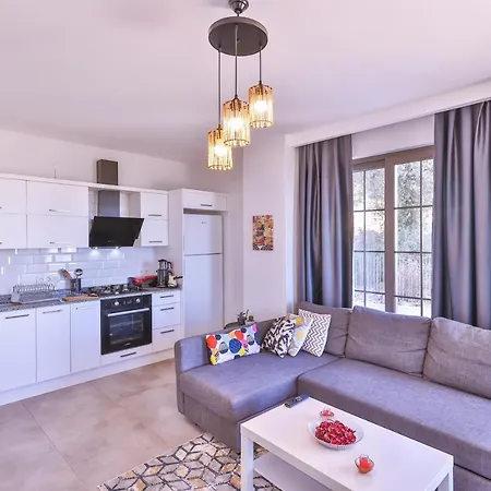 Goekyuezue Lejlighed Kaş