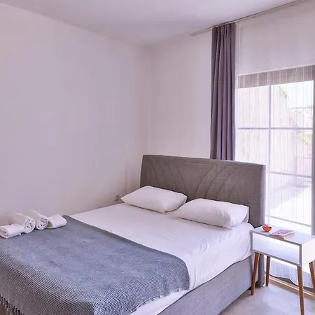 Apartament Goekyuezue *