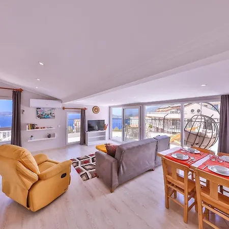 Lejlighed Goekyuezue Kaş