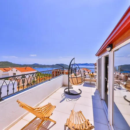 Lejlighed Goekyuezue *