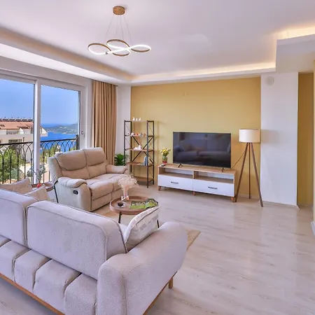 Apartament Goekyuezue Kaș