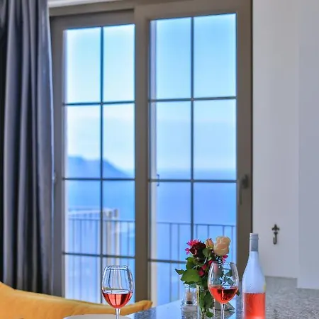 Goekyuezue Apartman *